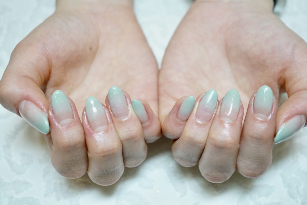 爽やかグラデーションネイル Salon De Lupinus サロン ド ルピナス